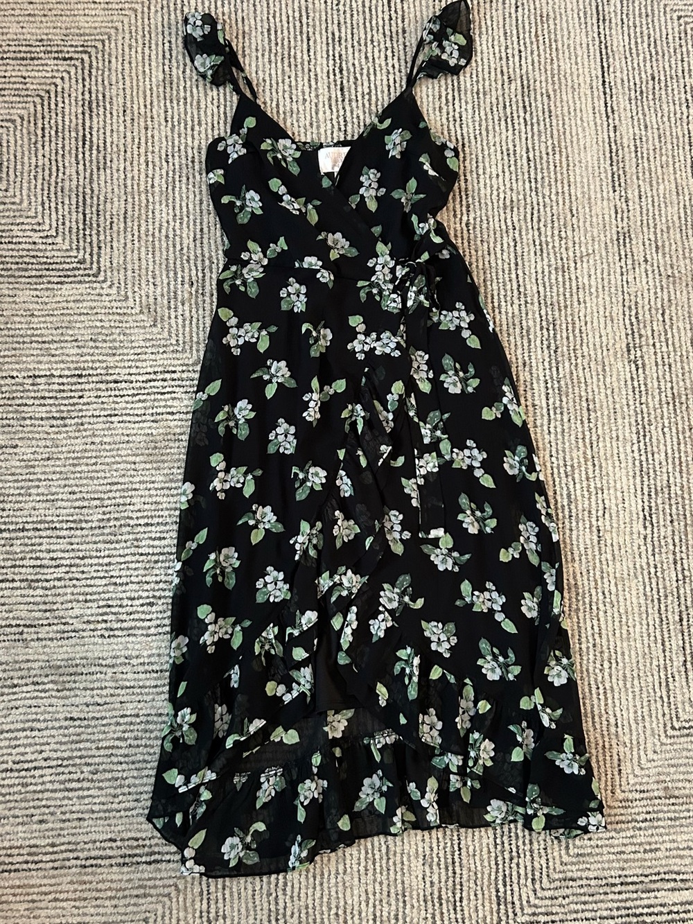 Audrey Parks for Francesca’s Faux Wrap Midi Floral Dress Small Coquette Tea